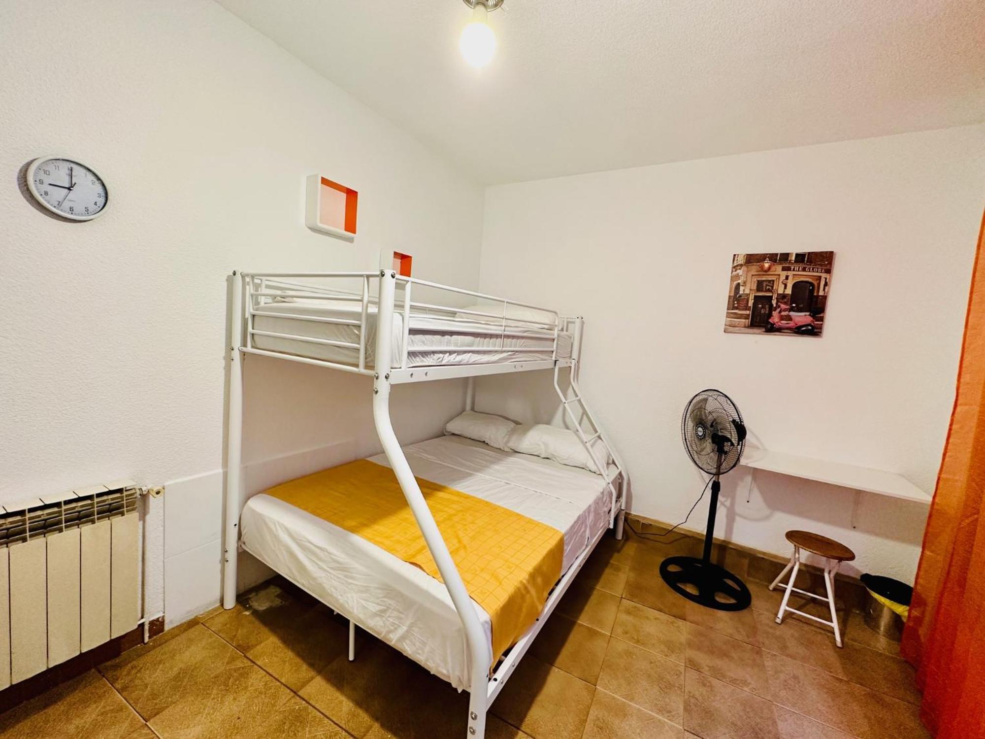 Punta Me Rooms In Madrid Downtown Екстер'єр фото