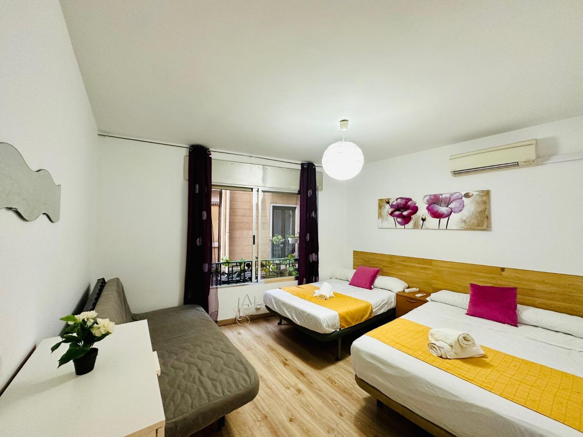 Punta Me Rooms In Madrid Downtown Екстер'єр фото