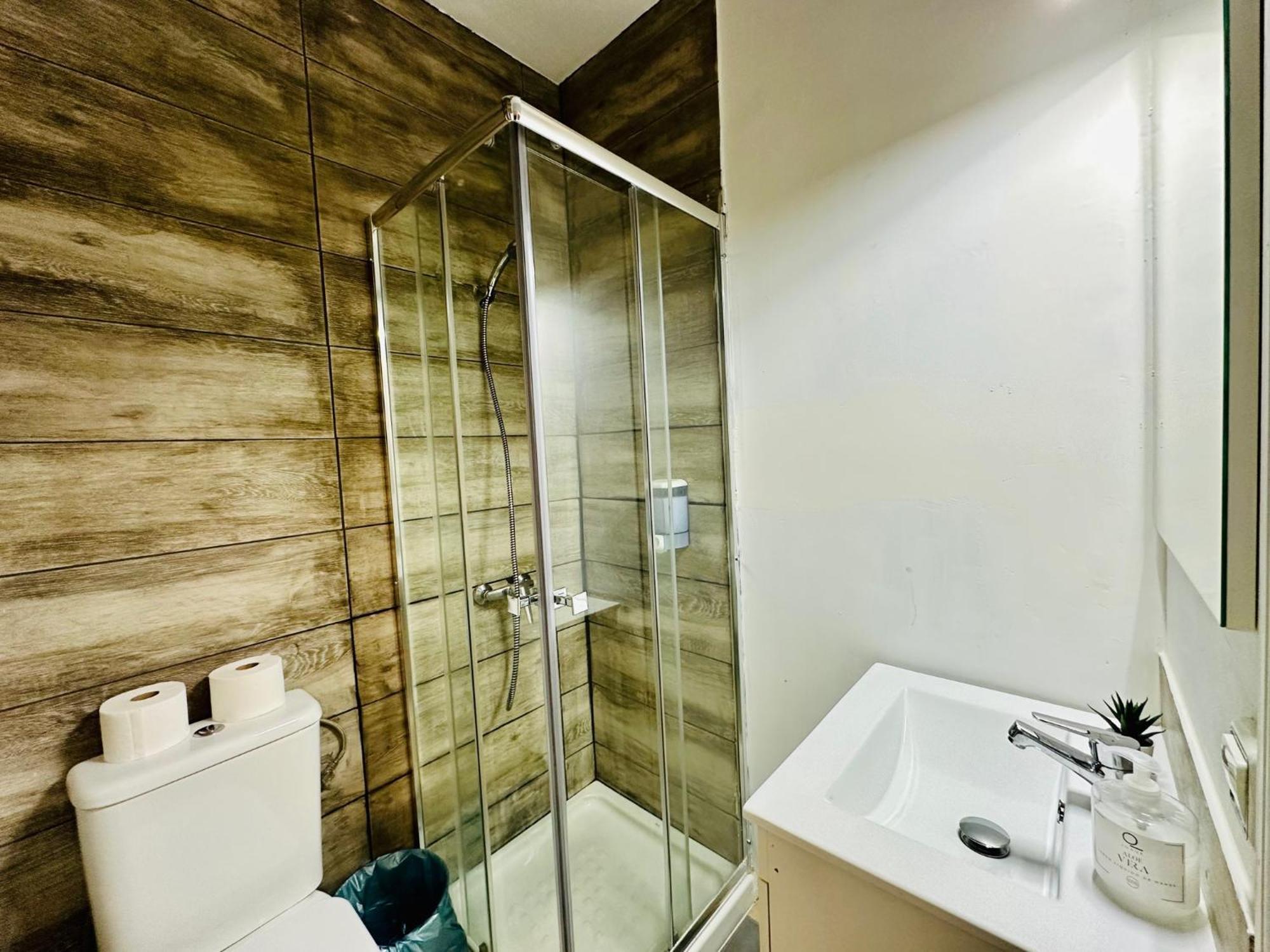 Punta Me Rooms In Madrid Downtown Екстер'єр фото