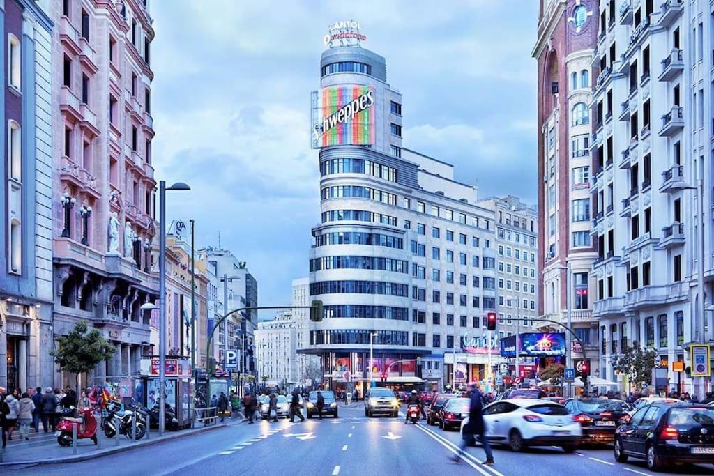 Punta Me Rooms In Madrid Downtown Екстер'єр фото